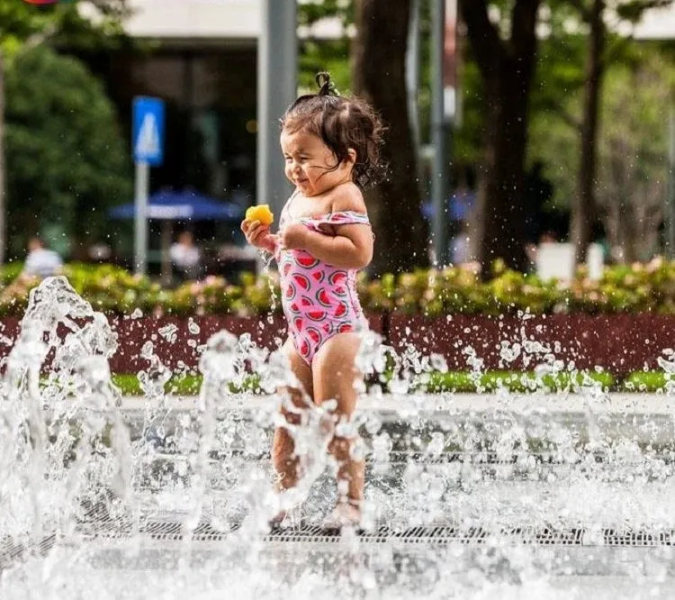 Outdoor Fountain Landing